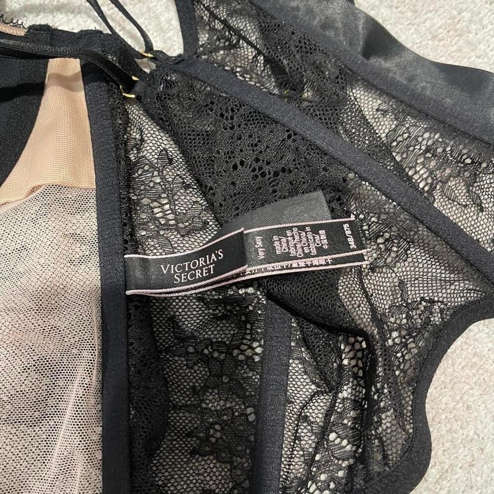 Victoria’s Secret Women's Black Corset - Picture 4 of 4